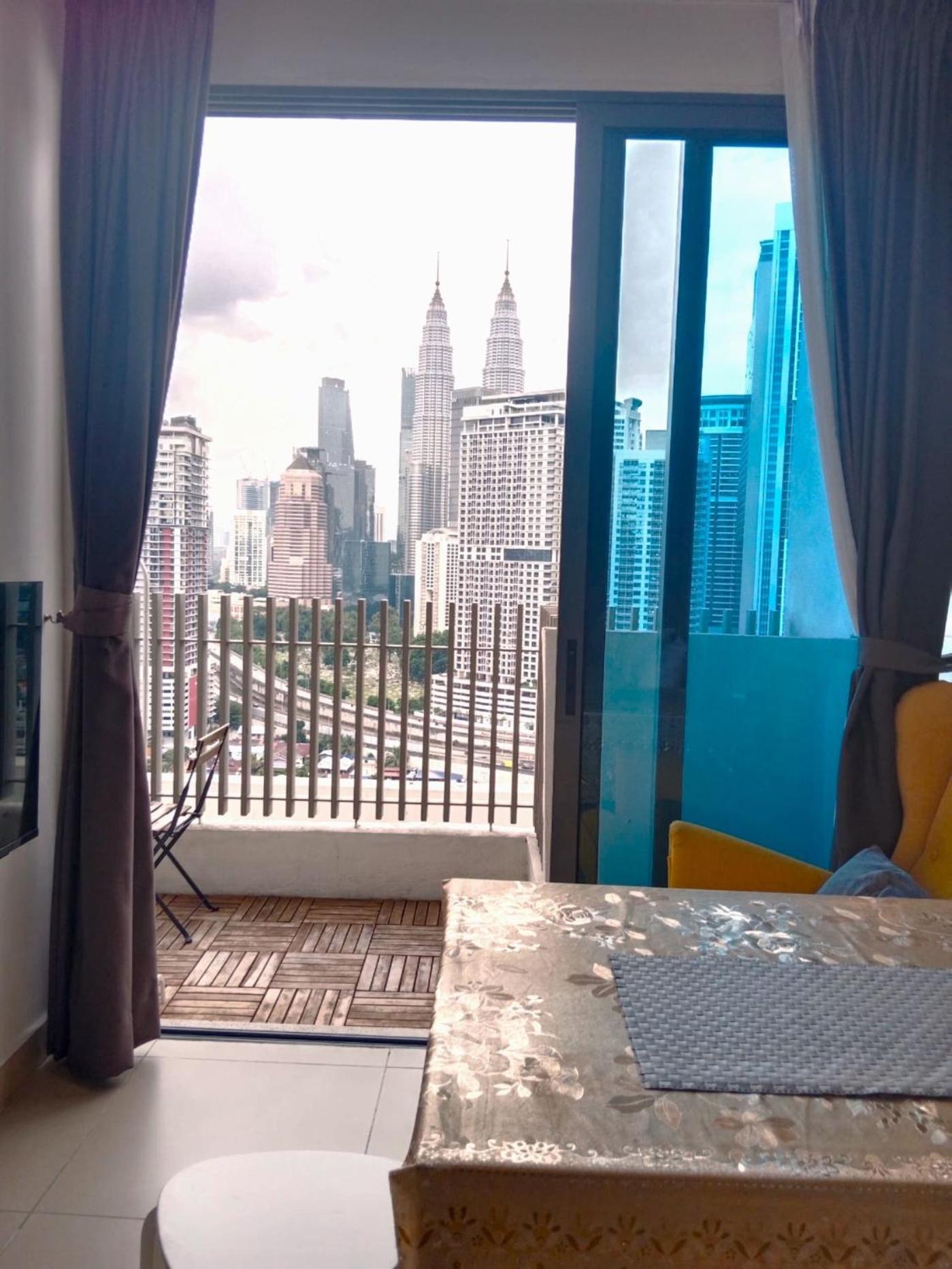 The Colony Klcc View By Nzv Lägenhet Kuala Lumpur Exteriör bild