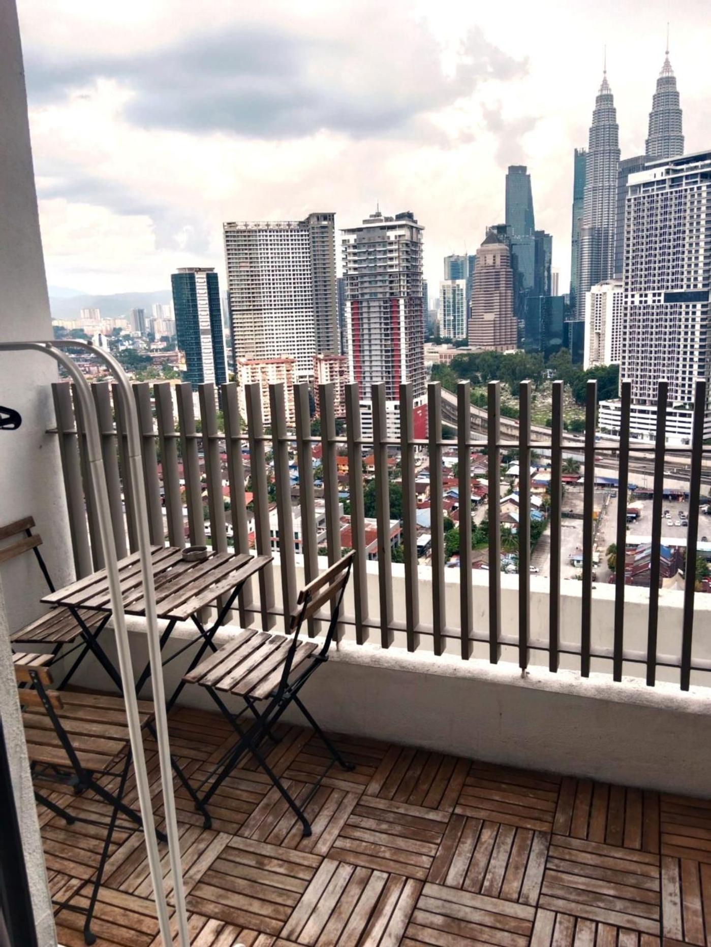 The Colony Klcc View By Nzv Lägenhet Kuala Lumpur Exteriör bild